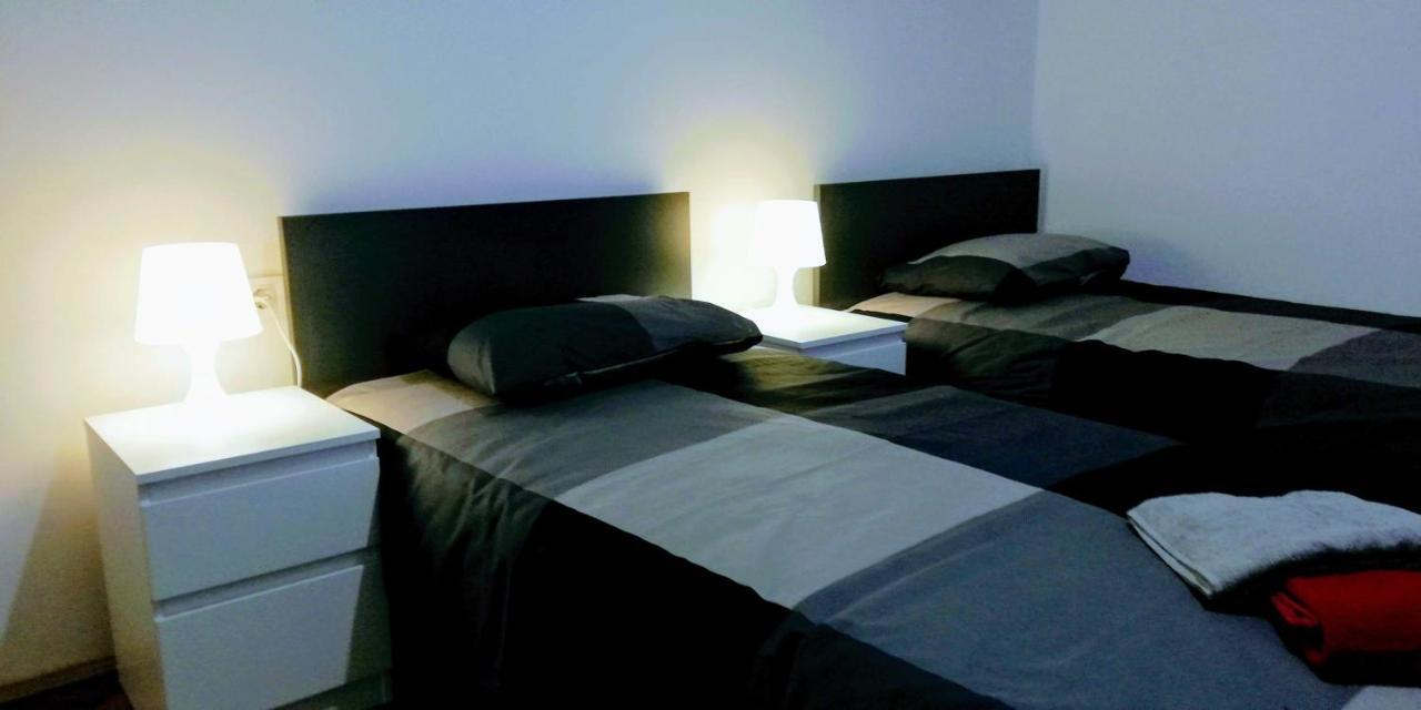 Pula Center Green Park Apartments And Rooms Exterior foto