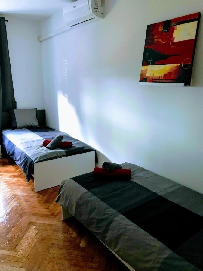 Pula Center Green Park Apartments And Rooms Exterior foto
